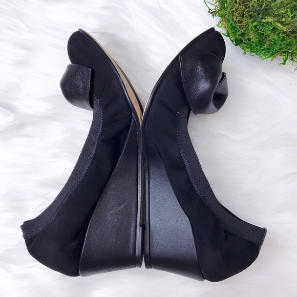 ANYI LU Rose Wedges Pump Black Suede - Picture 6 of 7